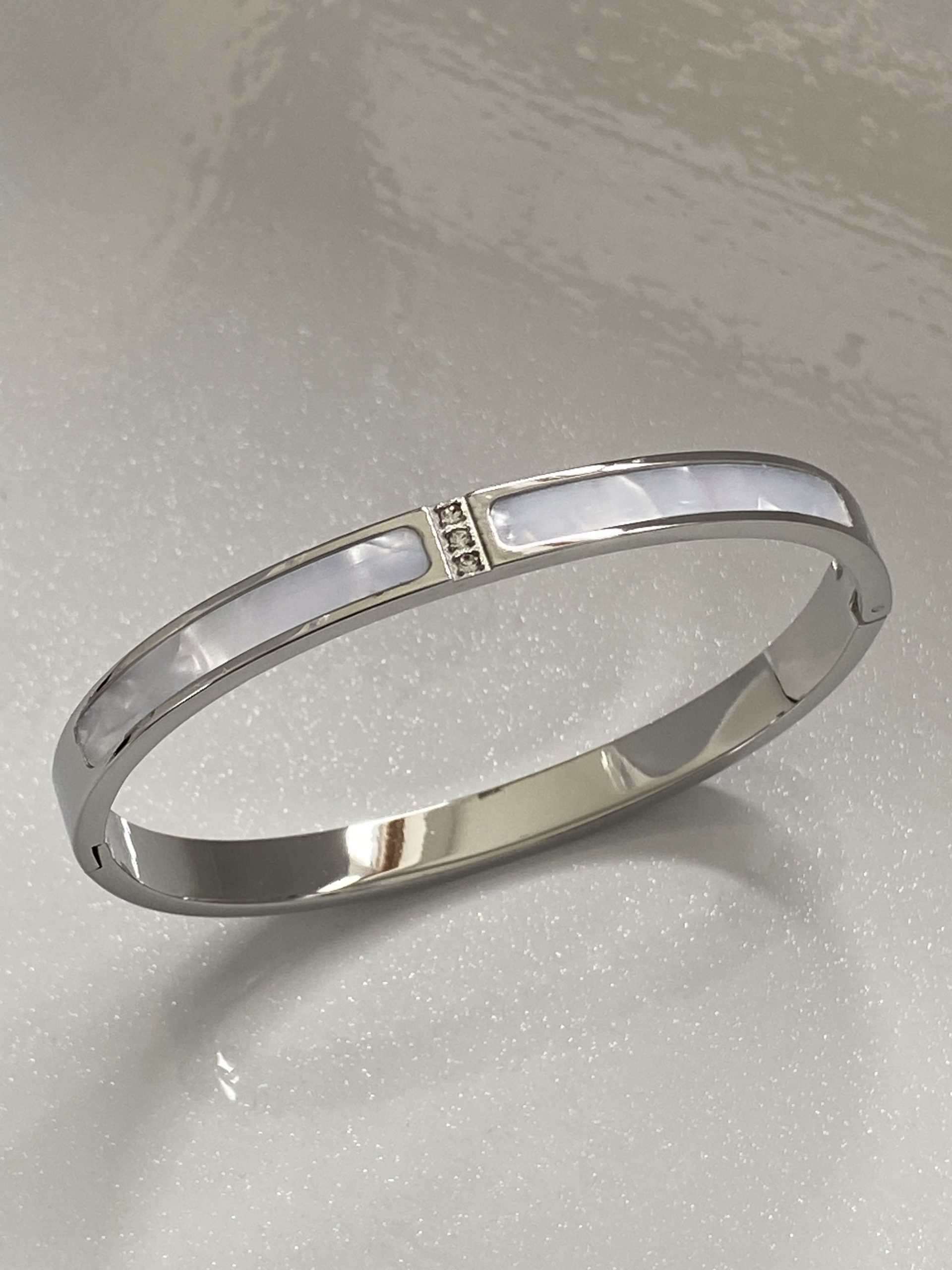 Oyster Pearl & CZ Bangle