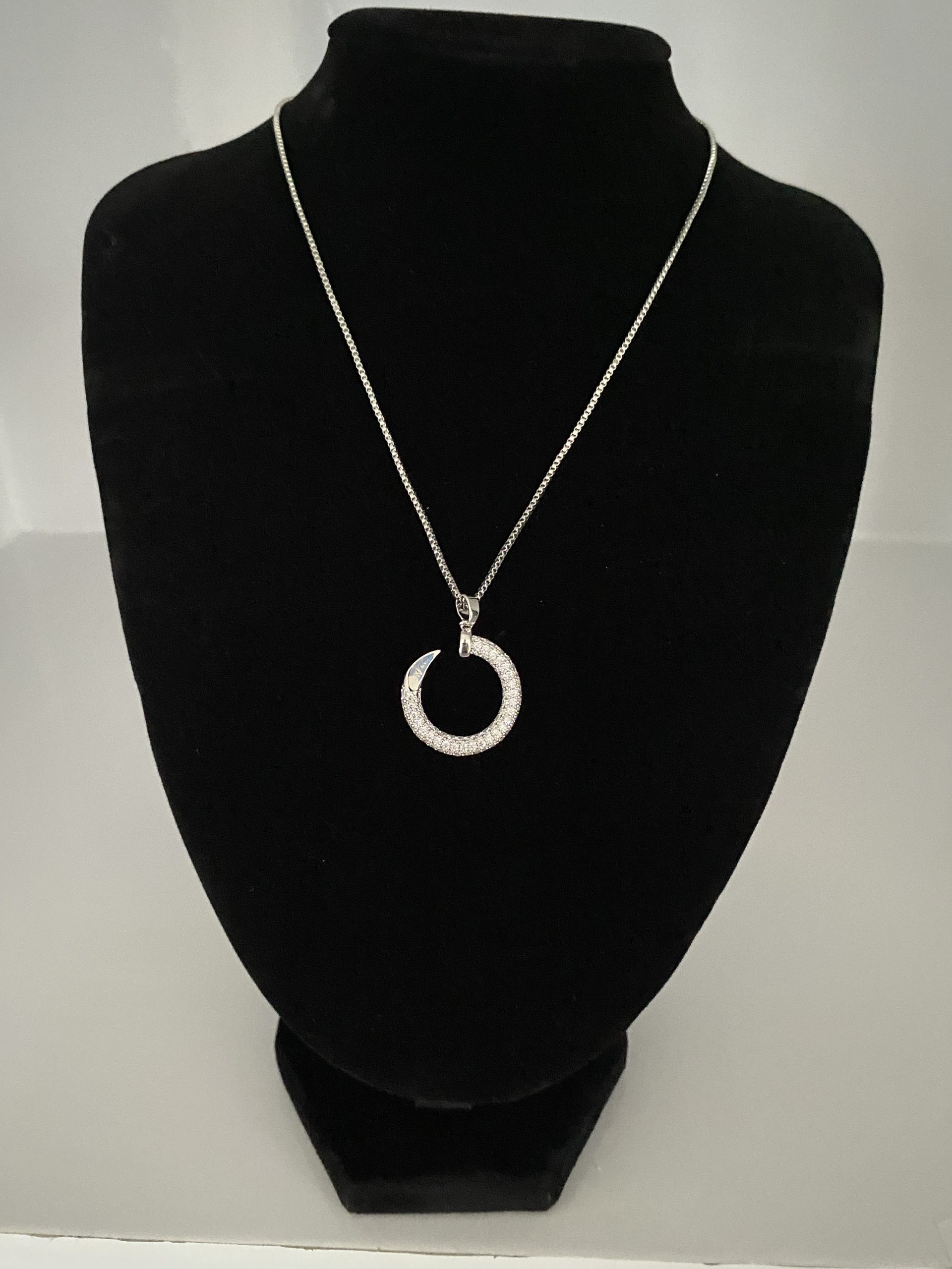 Silver Cubic Zirconia Claw Necklace