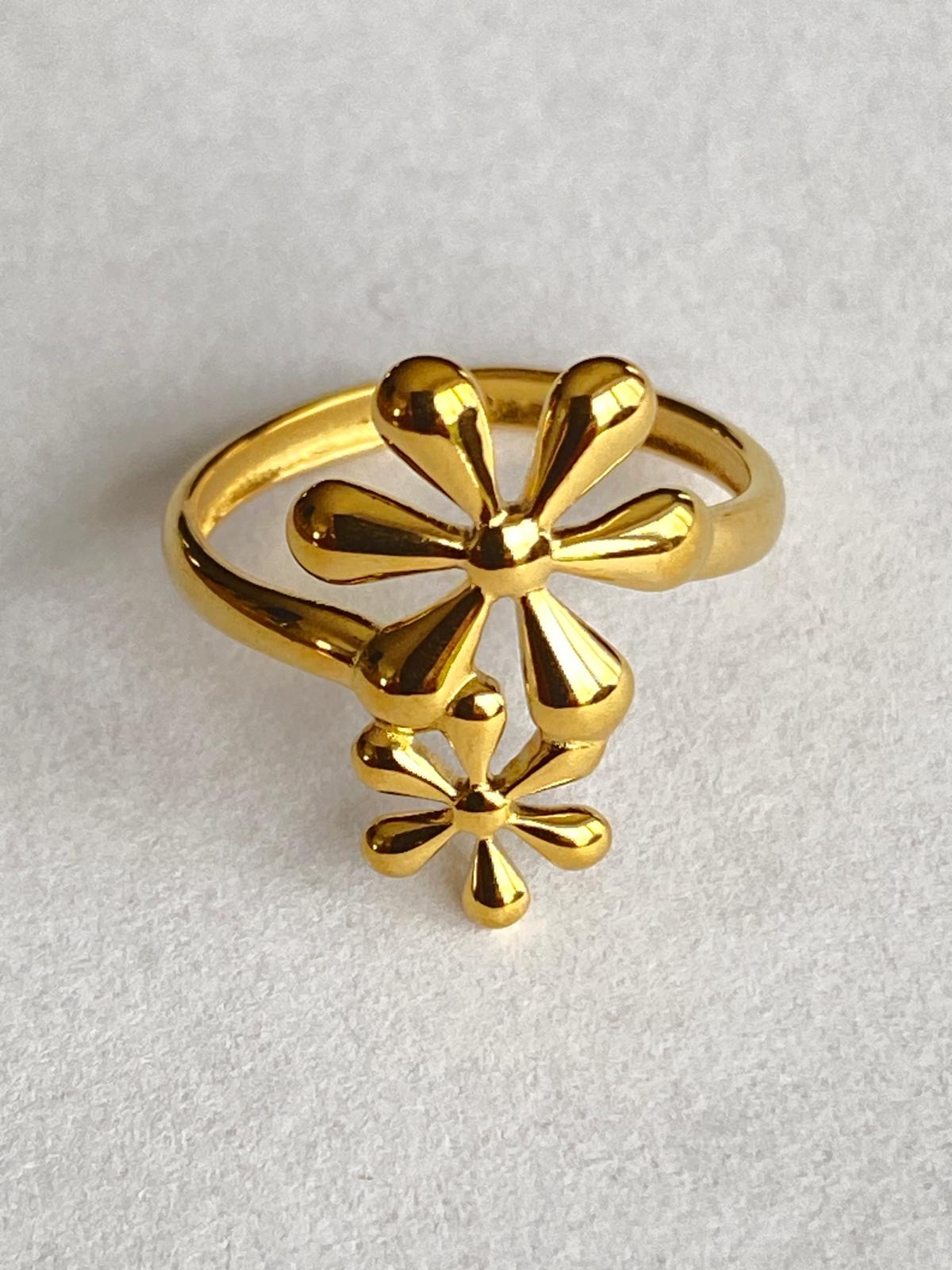 Adjustable Daisy Ring